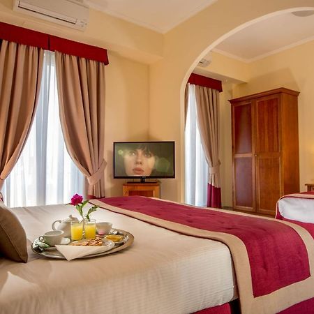 Marini Park Hotel Кастель-ди-Лева Экстерьер фото