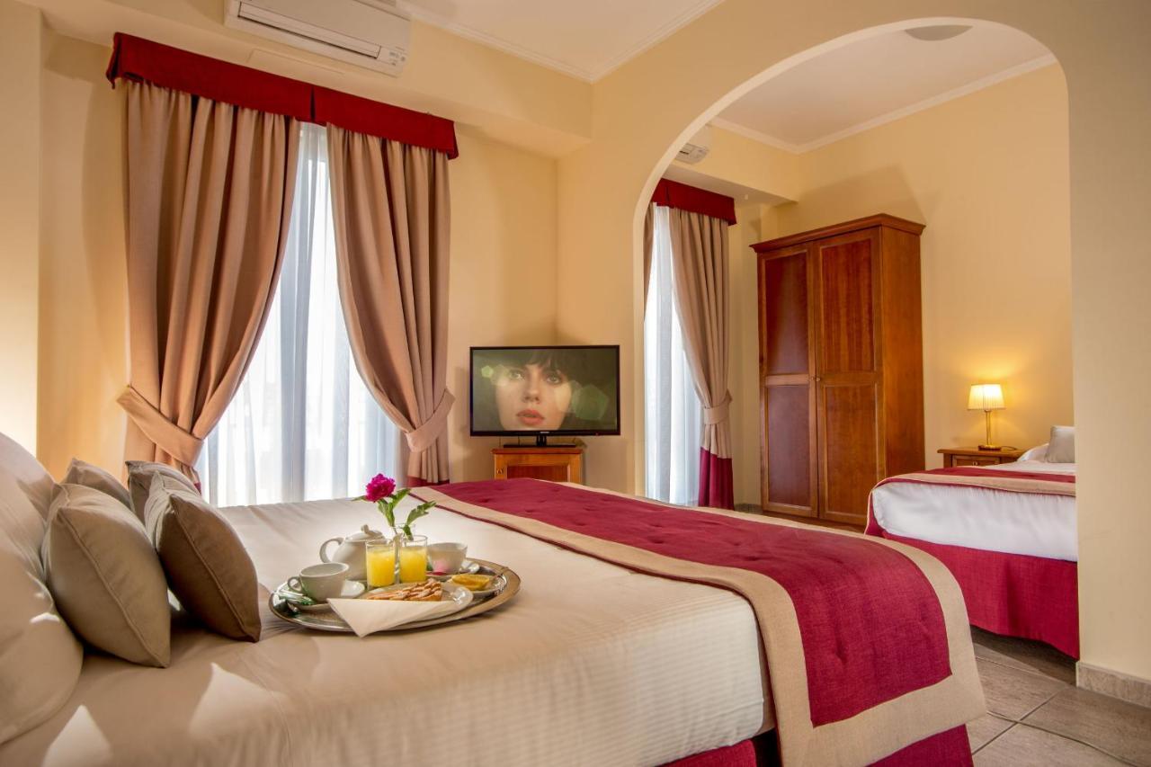 Marini Park Hotel Кастель-ди-Лева Экстерьер фото