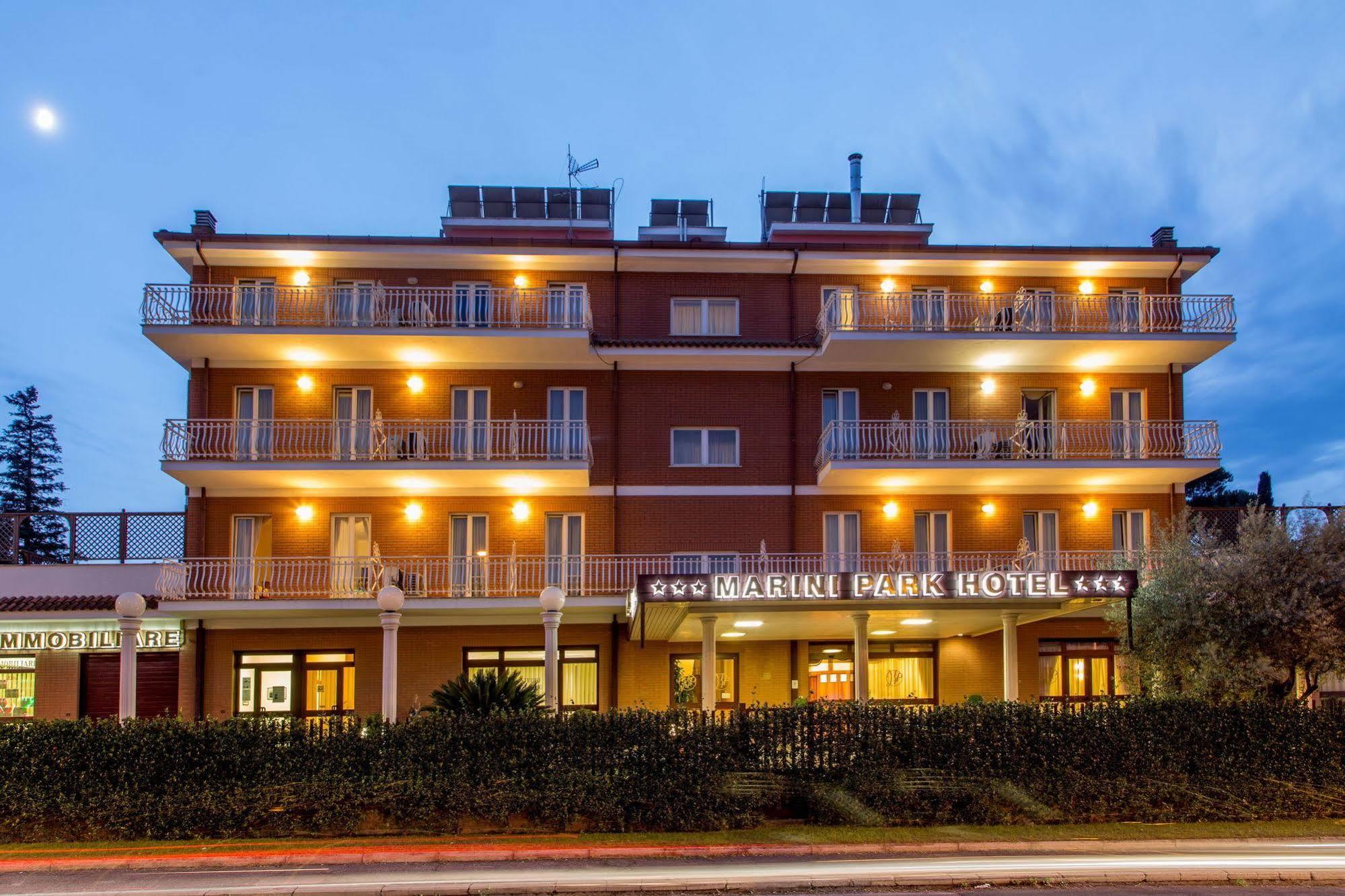 Marini Park Hotel Кастель-ди-Лева Экстерьер фото
