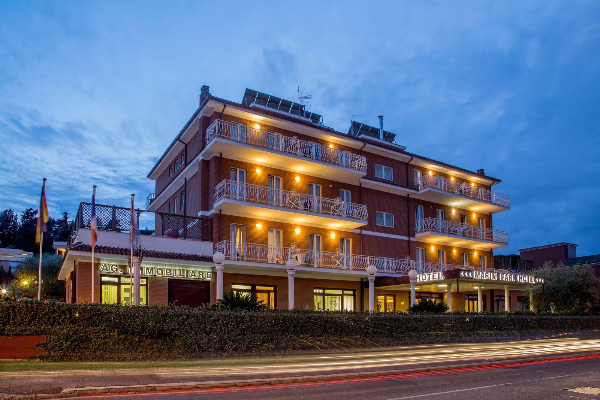 Marini Park Hotel Кастель-ди-Лева Экстерьер фото
