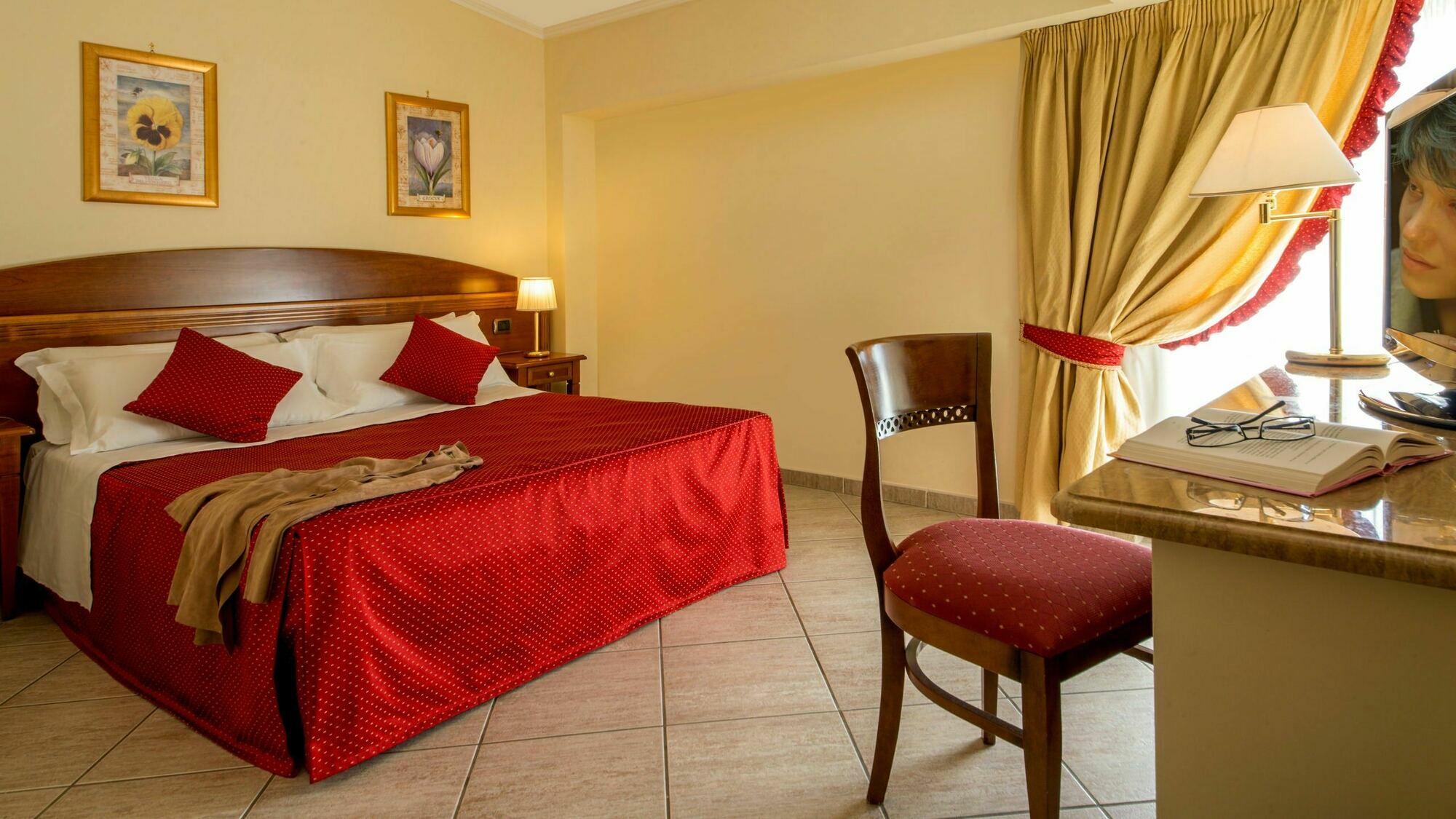 Marini Park Hotel Кастель-ди-Лева Экстерьер фото
